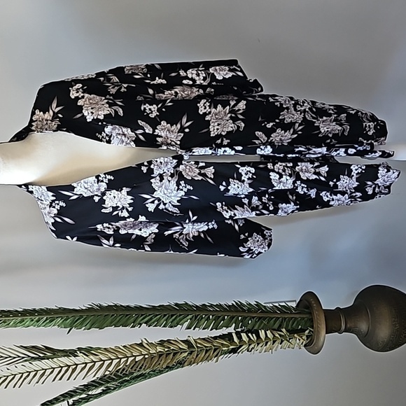 Spiritual Gangster Black Floral Print Front Tie Robe/Cover-Up - Picture 1 of 11